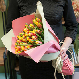 Букет из тюльпанов "Orange Breeze"