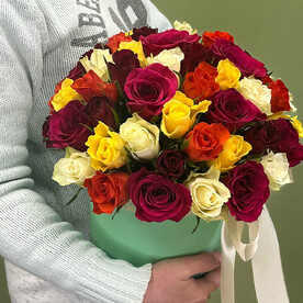 Коробка из роз "Калейдоскоп"