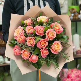 Букет цветов "Спелый персик"