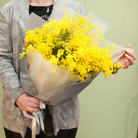 Букет цветов "Итальянская мимоза"
