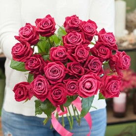 Букет роз "Яркий сюрприз"