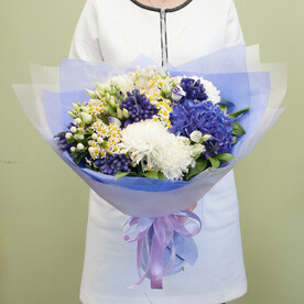 Букет цветов "Фарфоровый"