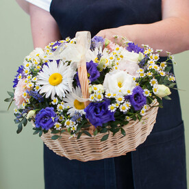 Корзинка с цветами "Лукошко"