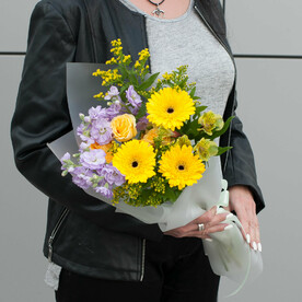 Букет цветов "Медовый август"