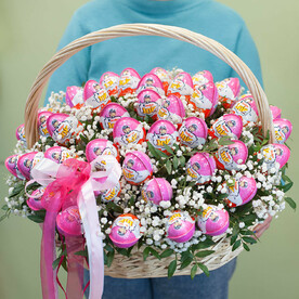 Подарочная корзина "Киндер-Joy"