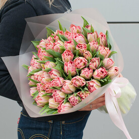 Букет из пионовидных тюльпанов "Куинти Трисфул"