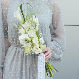Букет невесты с бутоньеркой "Каприз"