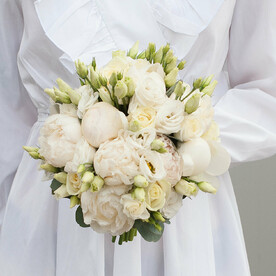 Букет невесты "Моника" (с бутоньеркой)