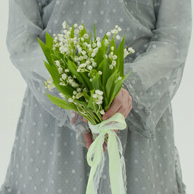 Букет  из  белоснежных  ландышей  "Майское чудо"