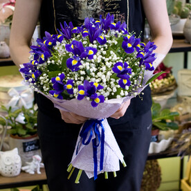 Букет из ирисов (15 ирисов)