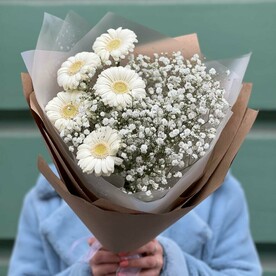 Букет гербера мини и гипсофила