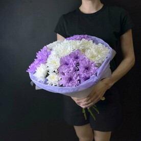 Лавандовый рай. Букет из кустовых хризантем