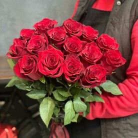 Роза эквадор красная