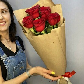 Красные розы