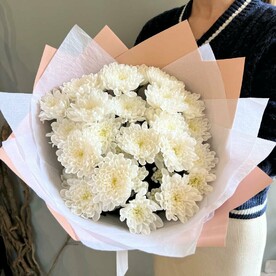 Нежное облако хризантем