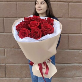 9 бордовых роз Эквадор с крупным бутоном