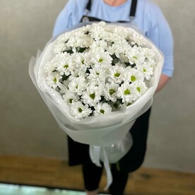 Для любимой букет из ромашки хризантемы