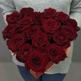Любовь! ️ (розы в коробке в форме седца