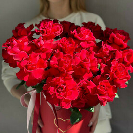 Букет красных французских роз