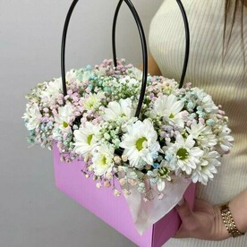 Цветы в коробке «радужный день»