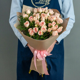 Букет нежной кустовой розы, 1133