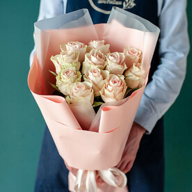 Букет из 11 роз Эквадор в оформлении, 1551