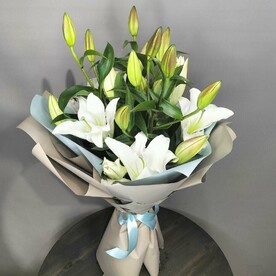 Букет из лилий, 1072