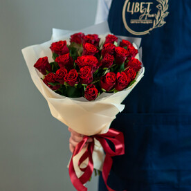 Букет из красных роз, 1050
