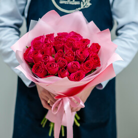 31 малиновая кенийская роза, 1572