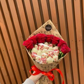 Букет клубники "Роза"