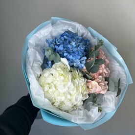 Гортензии и эвкалипт