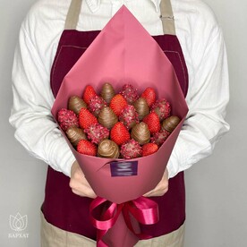 Букет из клубники в шоколаде, съедобный, сладкий букет Сочное наслаждение