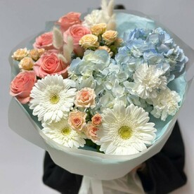 Букет «Хорошее настроение»/Герберы/гортензия/розы Эквадор/кустовые пионовидные розы/лагурус/Цветы Уфы/Доставка Уфа