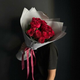 Букет комплимент/15 шт красные розы/кенийские розы/Цветы Уфы/Доставка Уфа