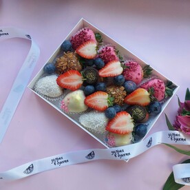 Клубника в шоколаде (15-12 ягод)