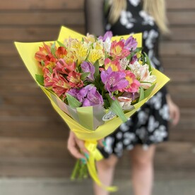 Букет Этюд из альстромерий