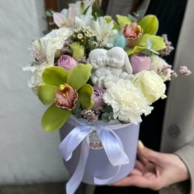 Цветочная композиция Моей зайке