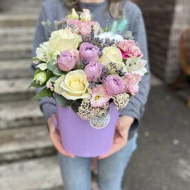 Коробка с цветами Лавандовый блюз