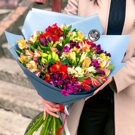 Букет Стильный микс альстромерии