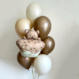 Фонтан с кексиком мишкой на день рождения с именем