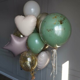 Фонтан гелиевых шаров и шар баблс эвкалипт