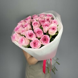Букет 21 пионовидная роза
