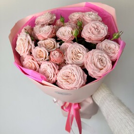 Букет из пионовидных роз сорта Бомбастик 7 штук