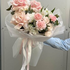 Сборный нежный букет ДЛЯ НЕЁ