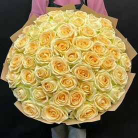 Персиковые розы Пич 50 см 51 шт