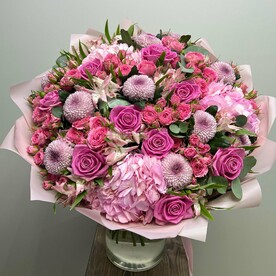 Большой букет в нежных оттенках