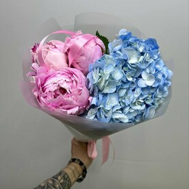 История с ароматными Пионами и Гортензией_blue