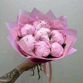 Ароматные розовые пионы Sarah 7 шт