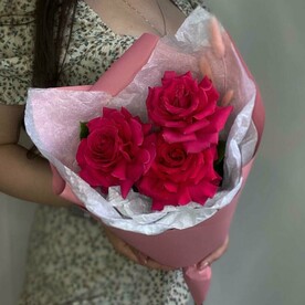 Букет французских роз с сухоцветом-лагурусом для любимой