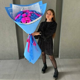 Гигант яркий